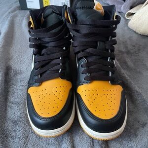 Nike Black and Yellow High-Top Sneakers